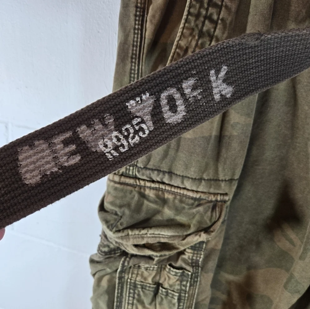 Vtg y2k Ruehl no 925 camo cargo pants  heavy duty
